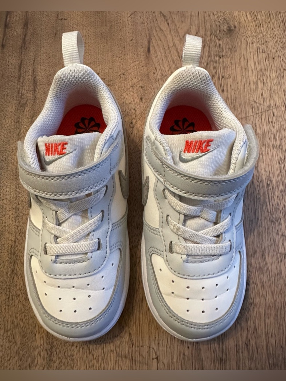 EUC Nike Toddler Shoes in Grey Size 8C. - Picture 2 of 8